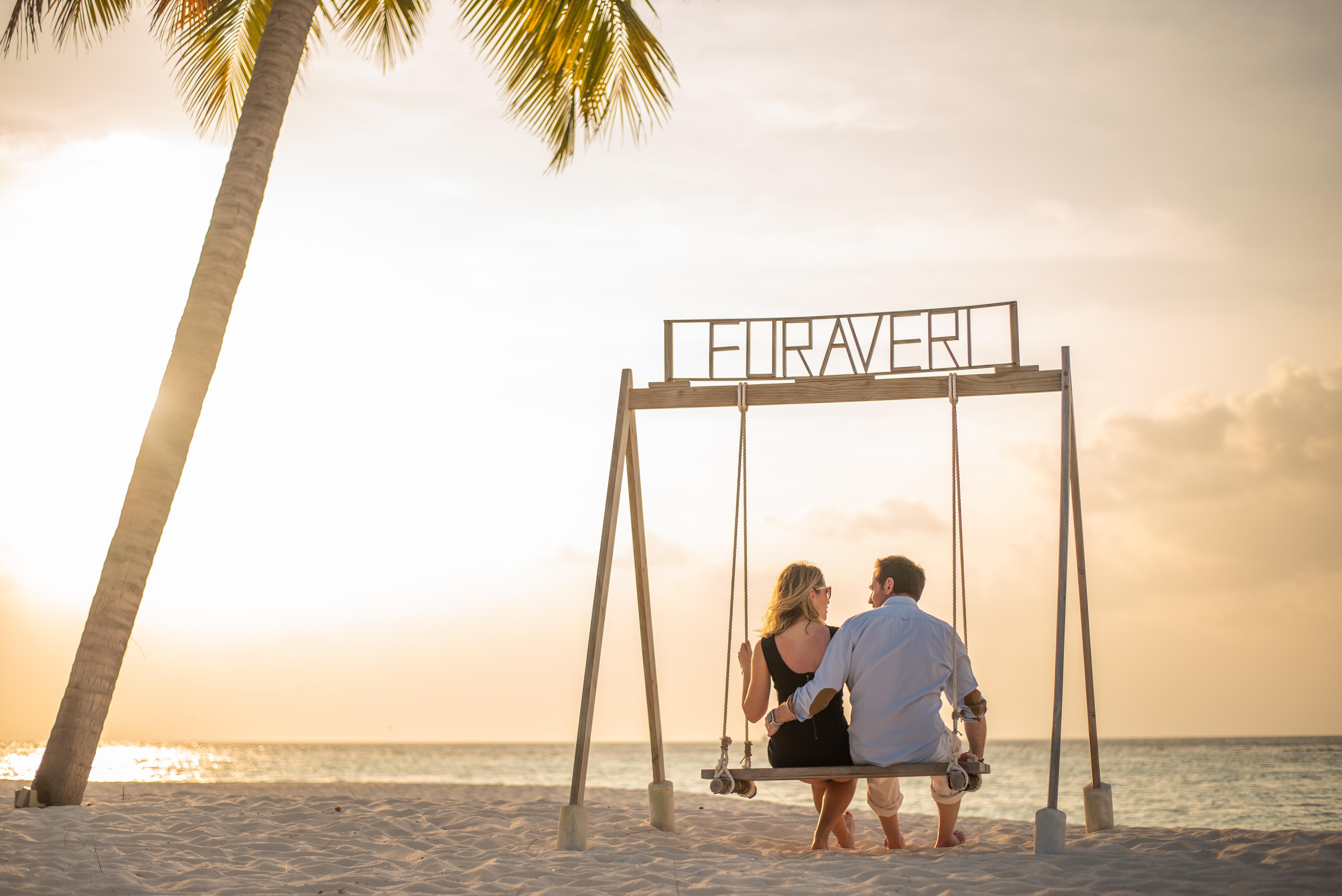 Furaveri Maldives - Complimentary Round-Trip Seaplane Transfer For Two For A Minimum Of 5 Nights Or More From May 1St To October 31St, 2025 Meedhoo  Exterior photo Swing at the beach